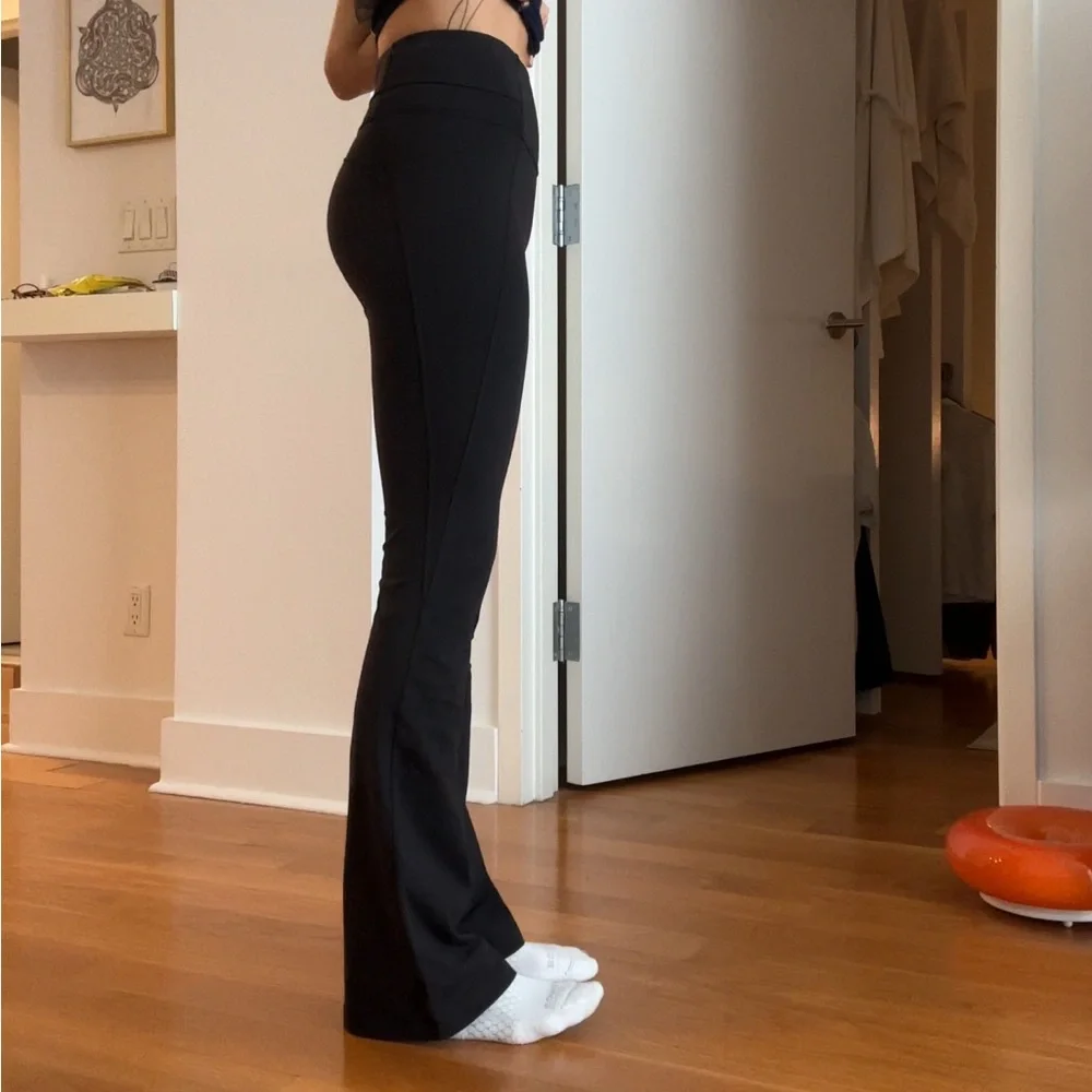 Lululemon Black Groove Pant Flare - Picture 2 of 5